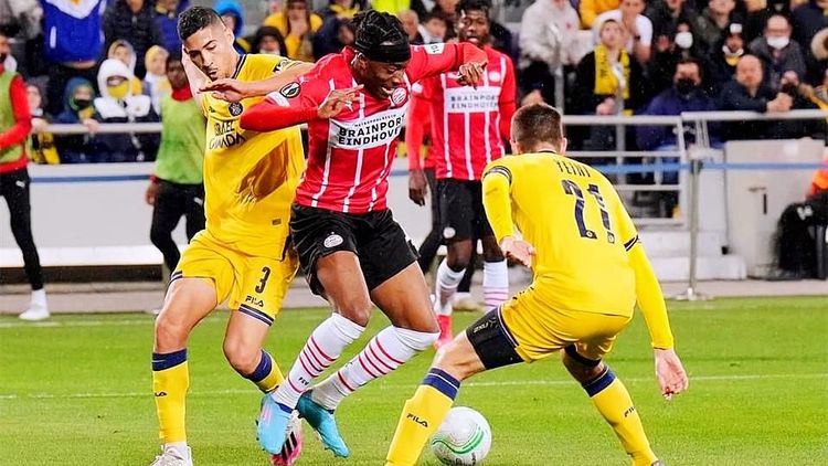 拜仁有意？图片报：斯图加特对沃尔特马德要价至少万欧.