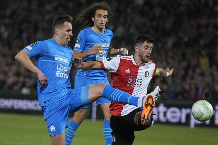 了许多进攻 了许多进攻